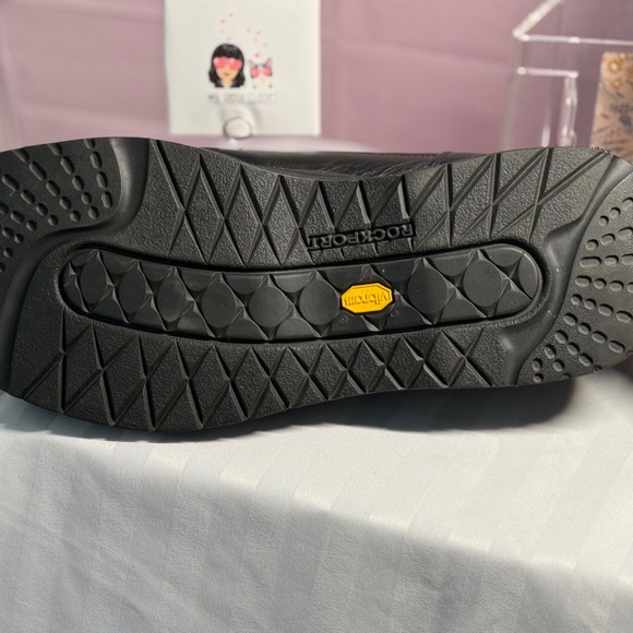 π Step into Style & Comfort with Rockport! - Picture 2 of 5